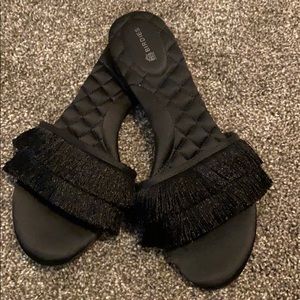 Size 8 Black Birdies “sparrow” fri he